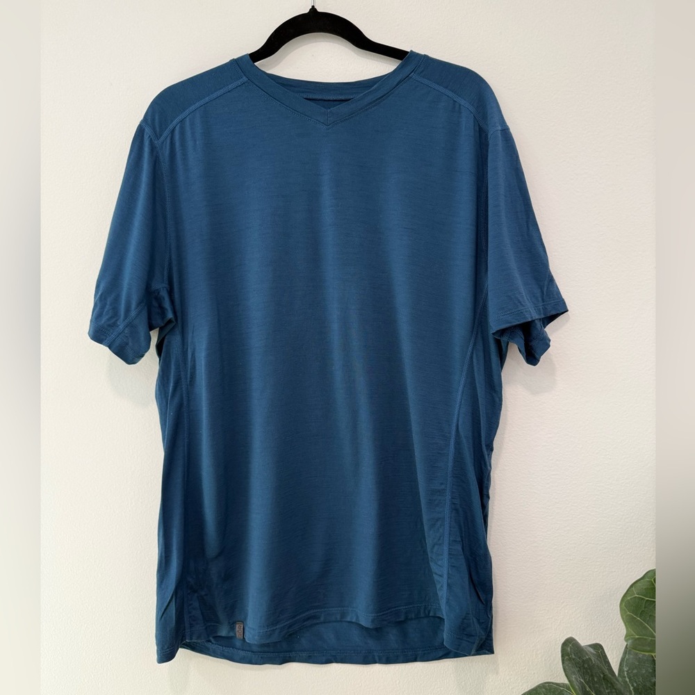 Men’s Merino Wool Blue V-Neck Short Sleeve Tee